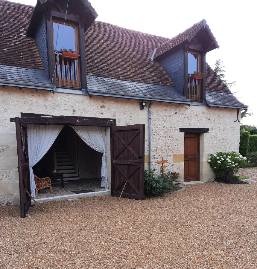 La Maison Genevier - Chambre La Family Hotel Montreuil-en-Touraine Bagian luar foto